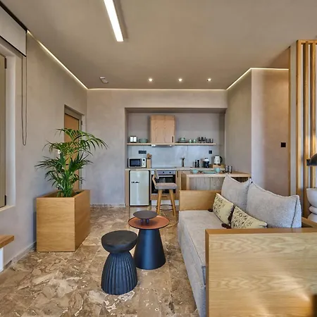 Nami - Alenia * Chania (Crete)